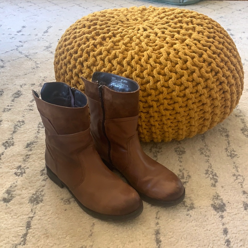 Umberto Ragini Uma Boot